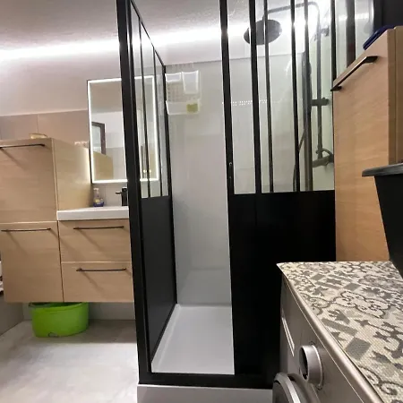 2 Pieces 45 M2 * Leucate